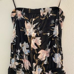 Strapless jumpsuit with pockets